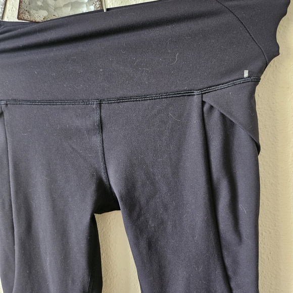 Avalanche Black Wormen's  Wok Leggings Size XSmall. - Picture 2 of 7
